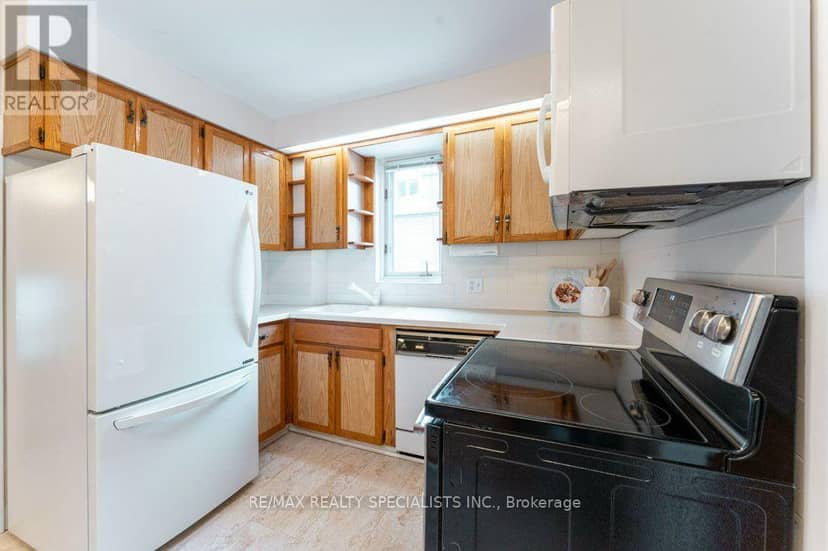 58 Franklin Avenue — photo 17 of 40