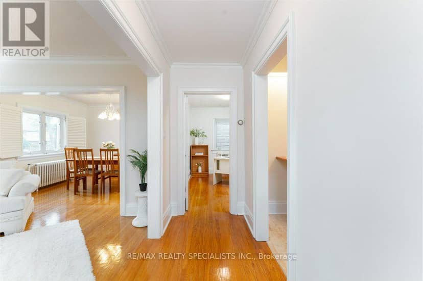 58 Franklin Avenue — photo 9 of 40