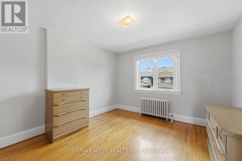 280 Westmount Avenue — photo 24 of 40