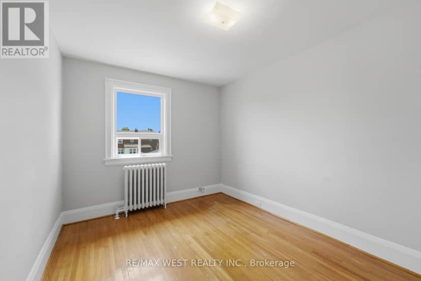 280 Westmount Avenue — photo 34 of 40