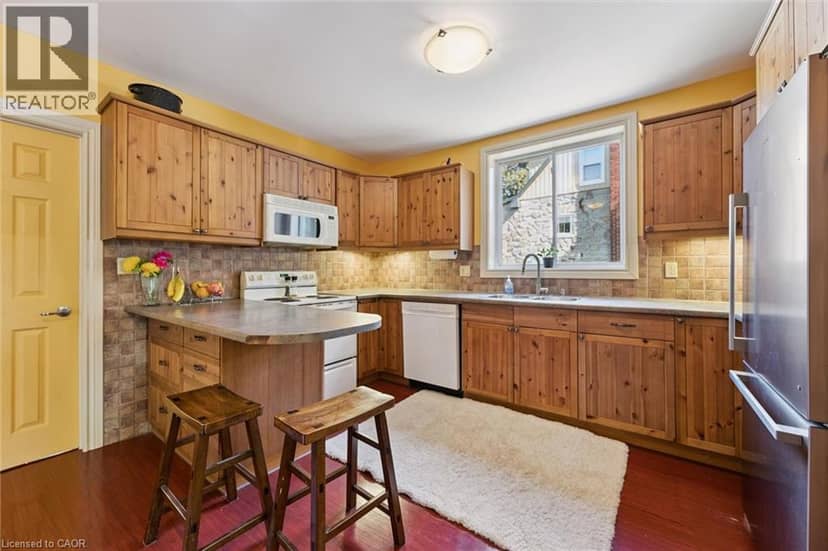 74 SELKIRK Street — photo 9 of 26