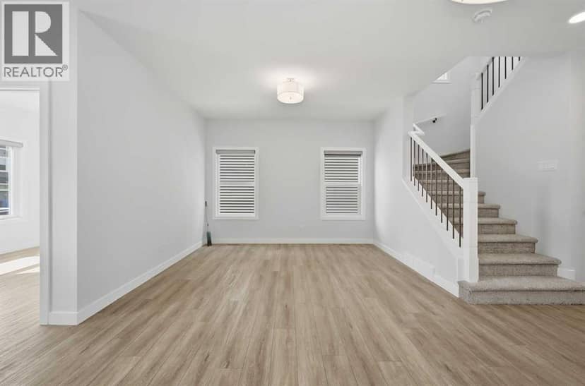 234 Chelsea Heath — photo 15 of 40