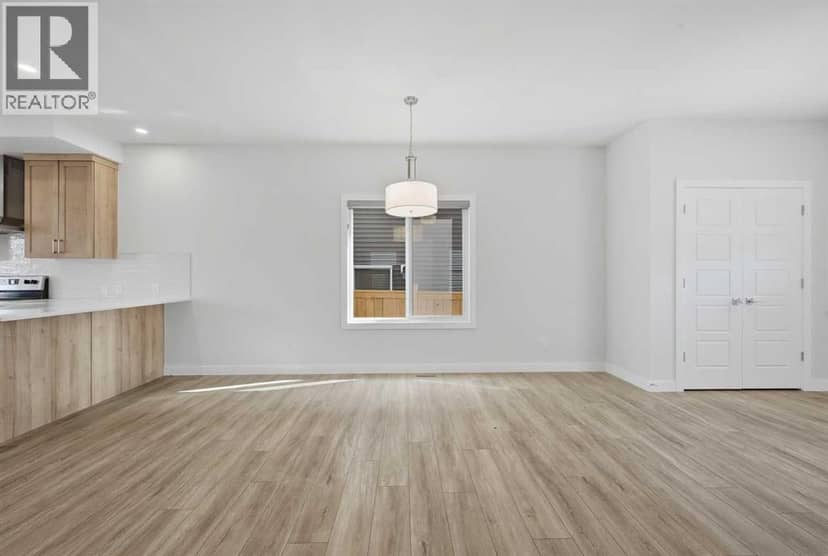 234 Chelsea Heath — photo 12 of 40