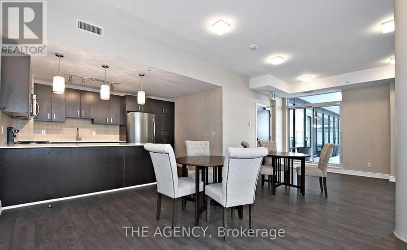 809 - 11611 Yonge Street — photo 33 of 40
