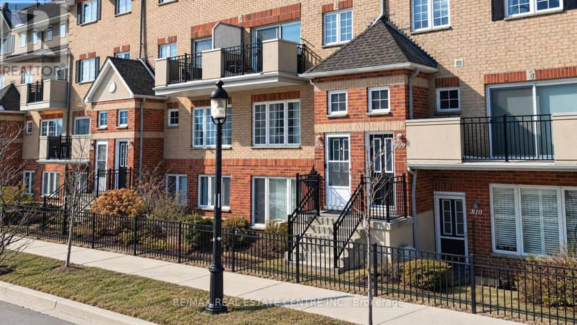 808 - 1400 The Esplanade N, Pickering, photo 2