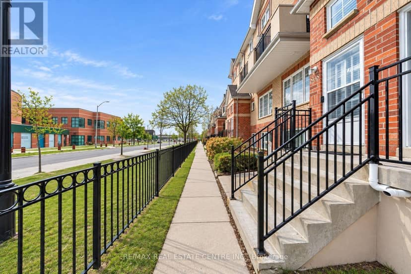 808 - 1400 The Esplanade N, Pickering, photo 3