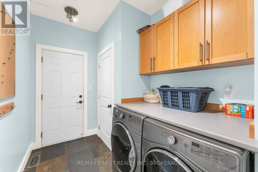 141 Benjamin Court — photo 18 of 40