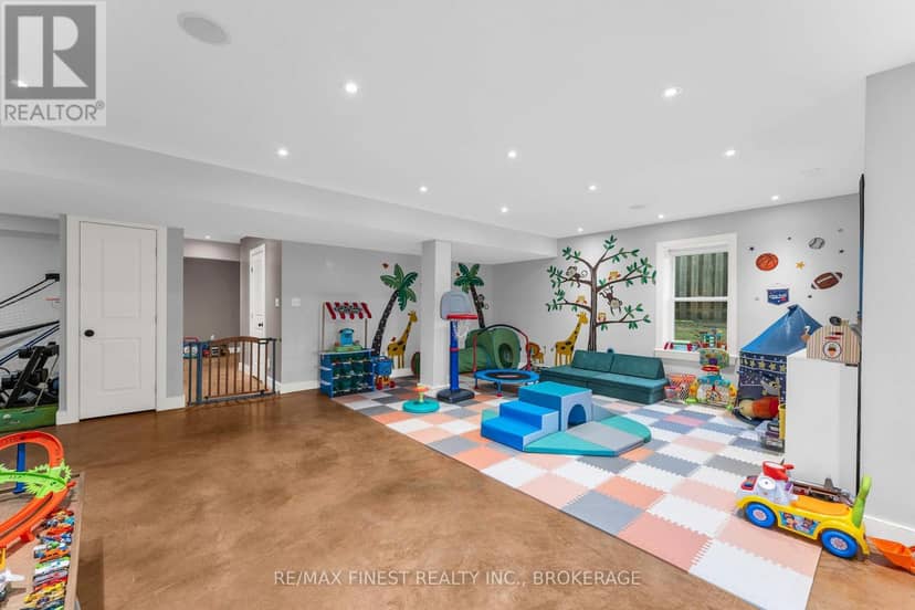 141 Benjamin Court — photo 37 of 40