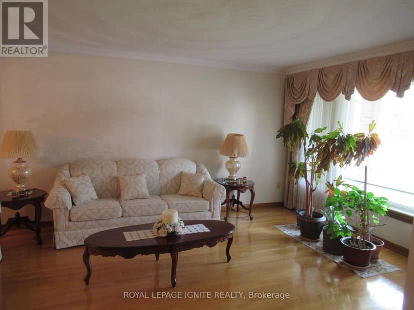 8 Newlove Court, Toronto, photo 2