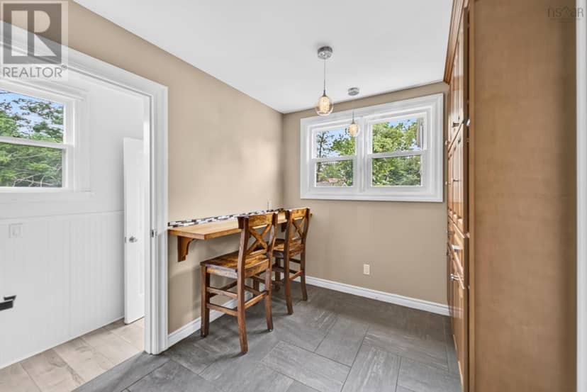 1637 NORTH MAIN Street — photo 17 of 40