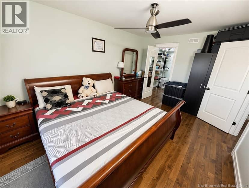 149 Lakeburn Avenue — photo 11 of 20