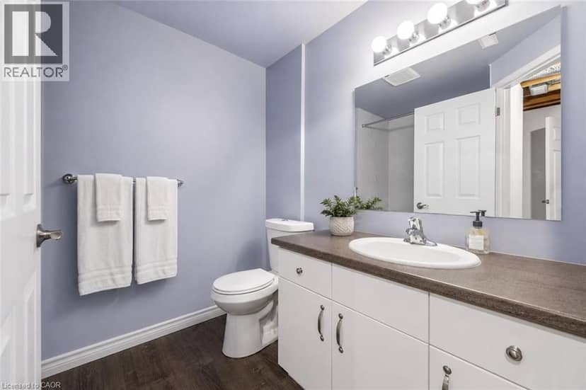 39 KAY Crescent Unit# 1 — photo 20 of 25