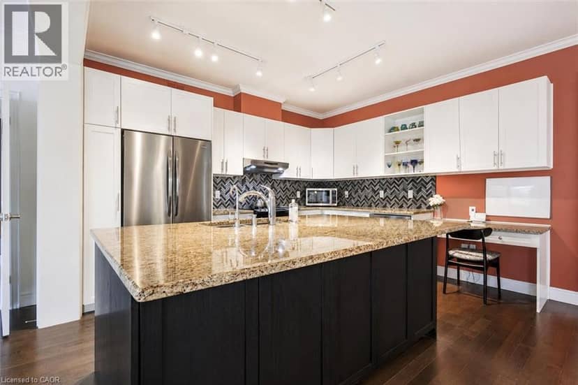 39 KAY Crescent Unit# 1 — photo 7 of 25