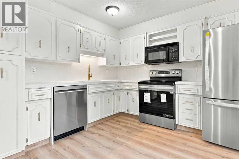 18, 9908 Bonaventure Drive SE — photo 9 of 29