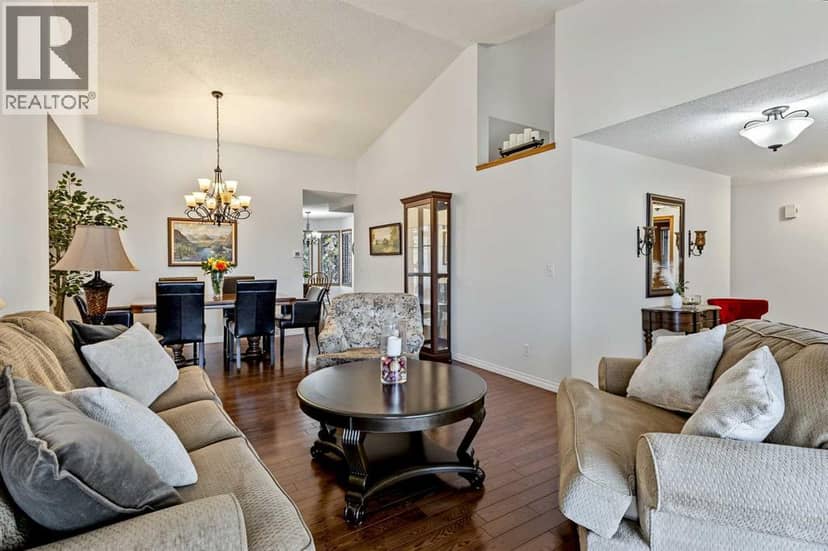 1515 Sunvista Way SE, Calgary, photo 5
