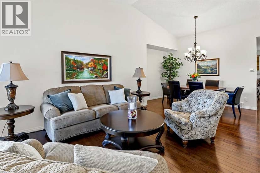 1515 Sunvista Way SE, Calgary, photo 6