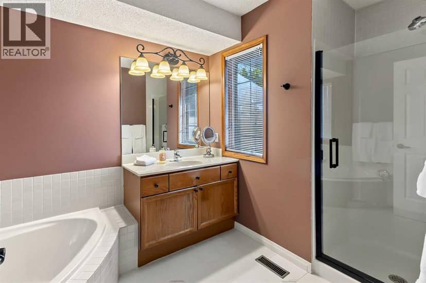 1515 Sunvista Way SE — photo 17 of 38