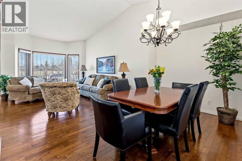 1515 Sunvista Way SE, Calgary, photo 8