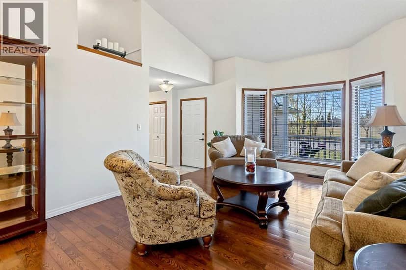 1515 Sunvista Way SE, Calgary, photo 4