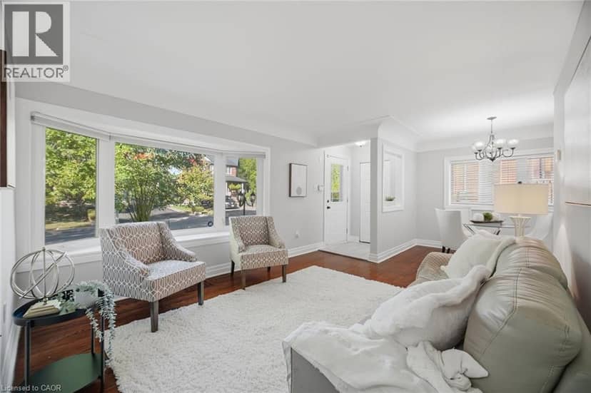 18 DELSEY Street — photo 10 of 40
