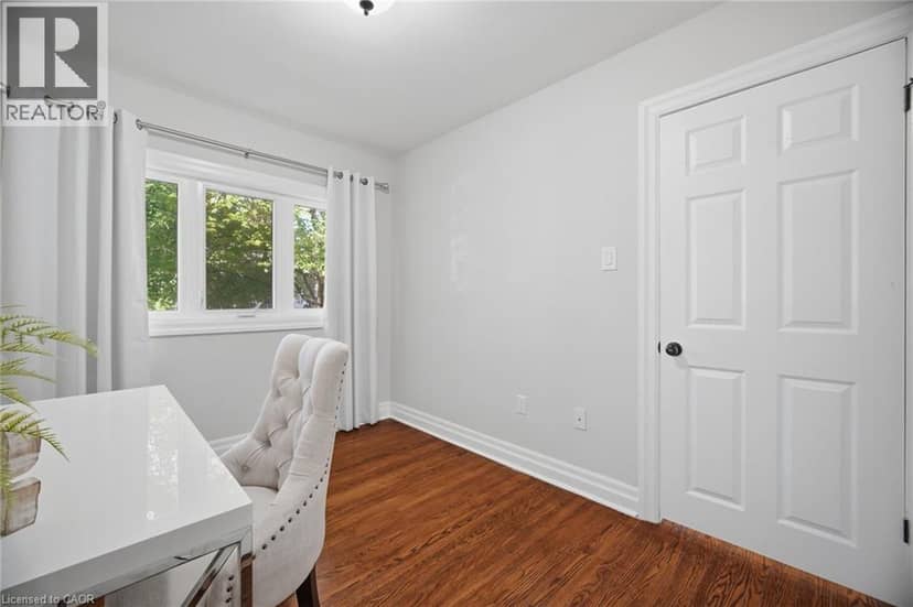 18 DELSEY Street — photo 26 of 40