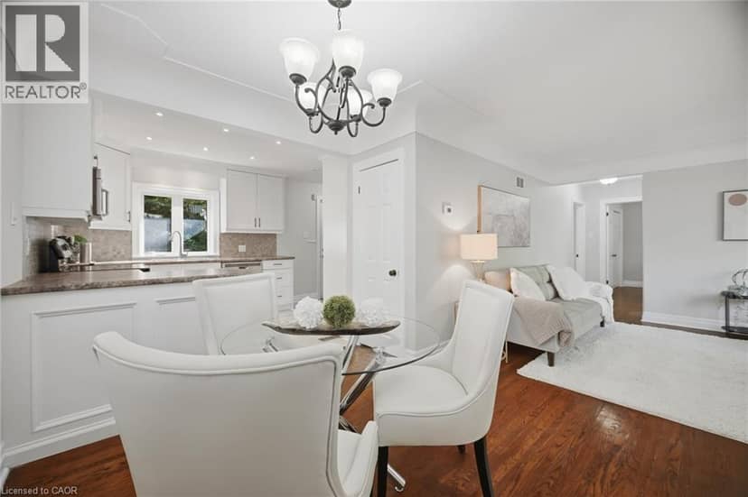 18 DELSEY Street — photo 14 of 40