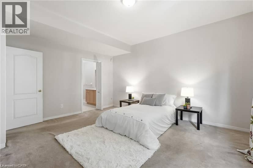 212 STONEHENGE Drive Unit# 41 — photo 18 of 40