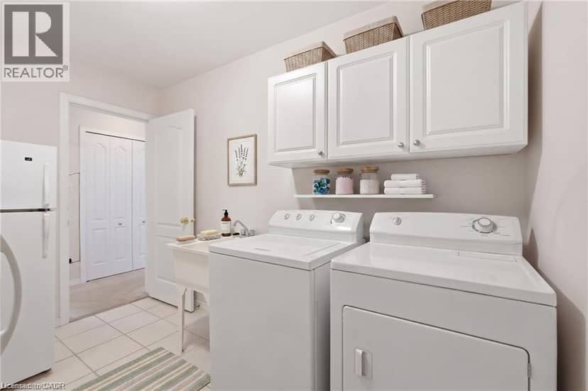 212 STONEHENGE Drive Unit# 41 — photo 16 of 40