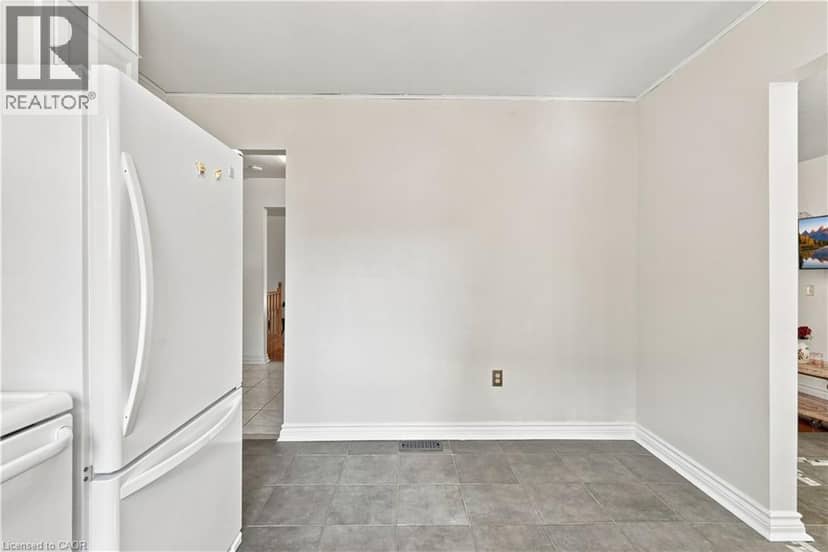 34 LISAJANE Court — photo 16 of 39