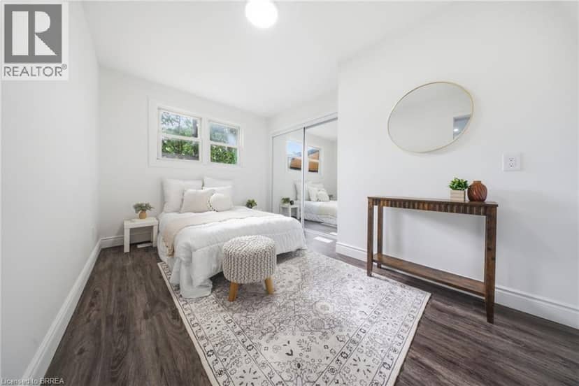 42 PEEL Street — photo 16 of 27