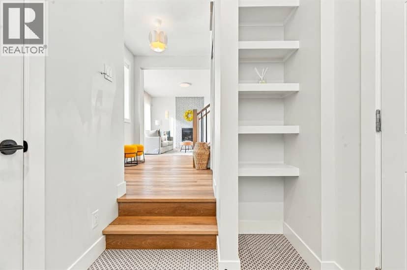 24 Yorkville Terrace SW — photo 23 of 40