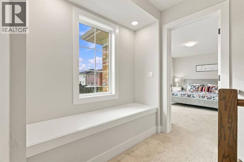 24 Yorkville Terrace SW — photo 27 of 40