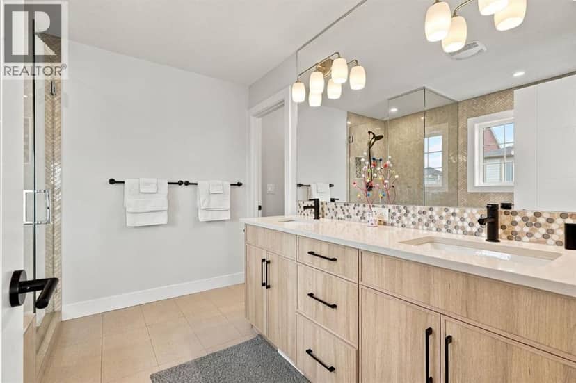 24 Yorkville Terrace SW — photo 31 of 40