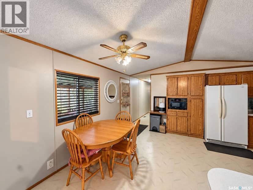 93 Eastview Trailer COURT — photo 9 of 25