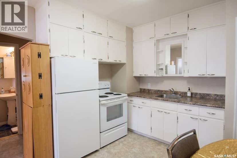 532 13th STREET W, Prince Albert, photo 5