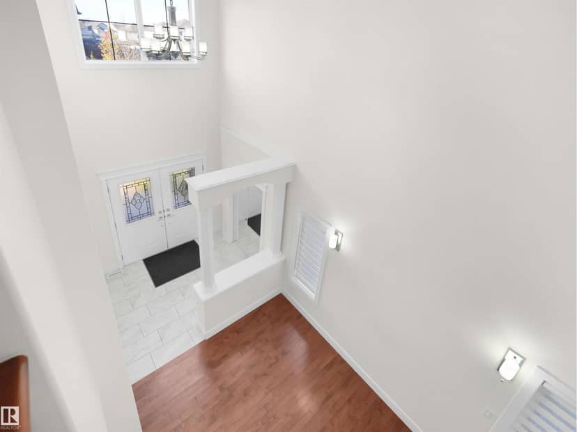 5219 18 AV SW — photo 17 of 35
