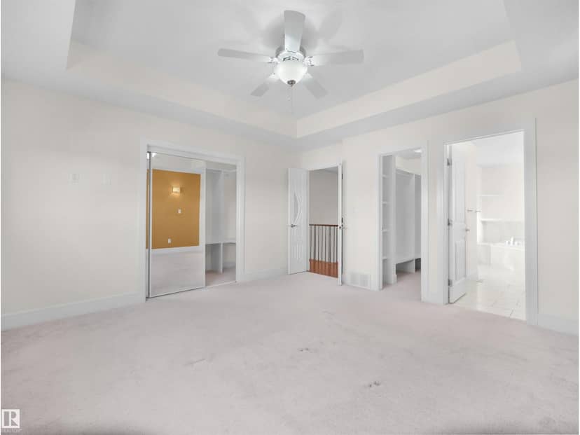 5219 18 AV SW — photo 21 of 35