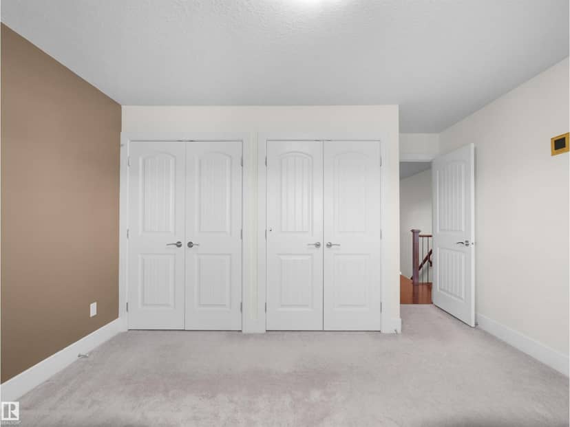5219 18 AV SW — photo 27 of 35
