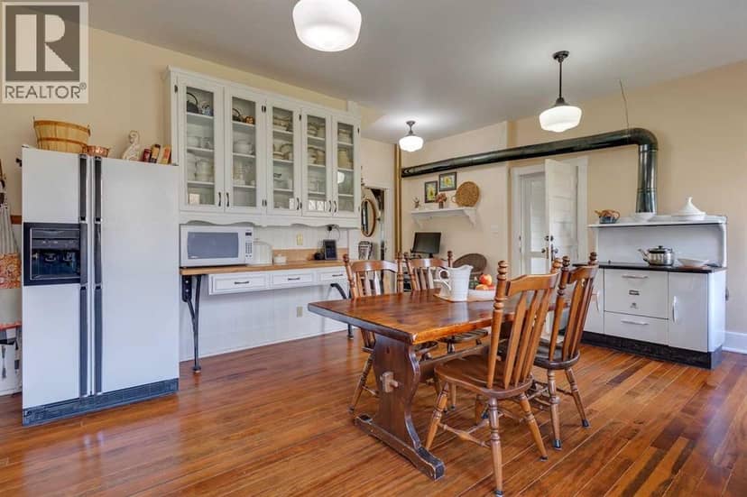 141034 Township Road 190 — photo 13 of 40