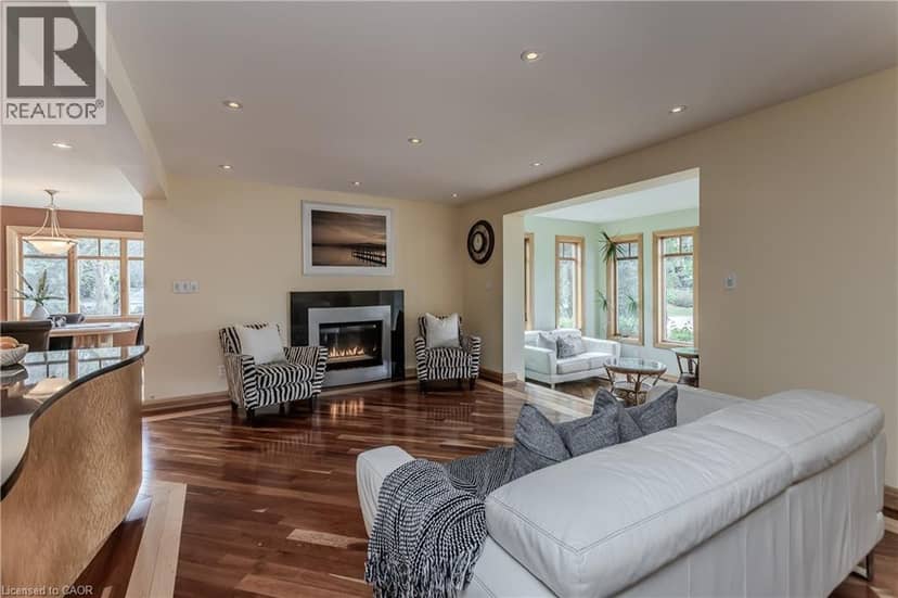 707 ROSS Street — photo 11 of 40