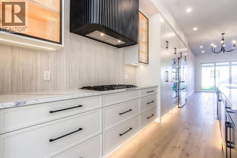 1028 18 Avenue NW, Calgary, photo 4