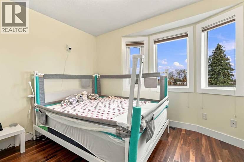 2323 1 Street NE — photo 28 of 40