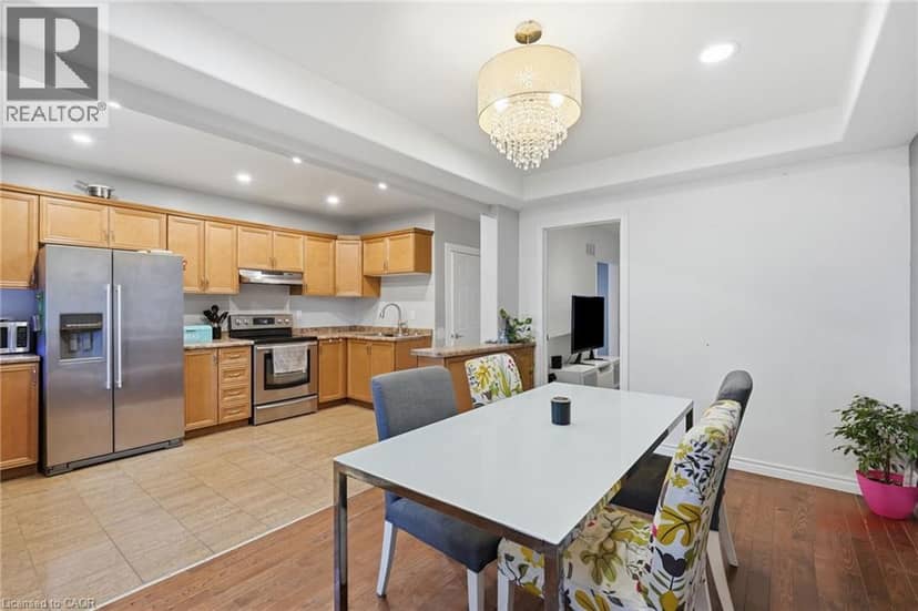 32 OAK Avenue — photo 12 of 40