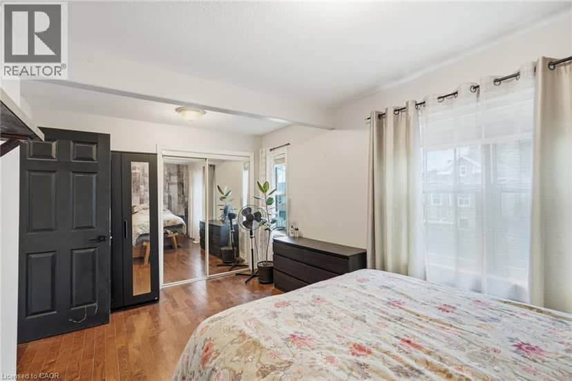 32 OAK Avenue — photo 20 of 40