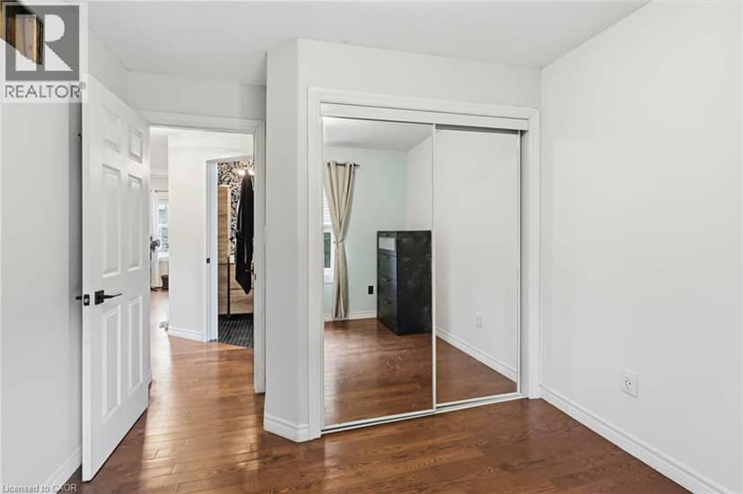 32 OAK Avenue — photo 27 of 40