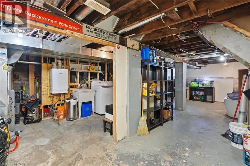 32 OAK Avenue — photo 36 of 40