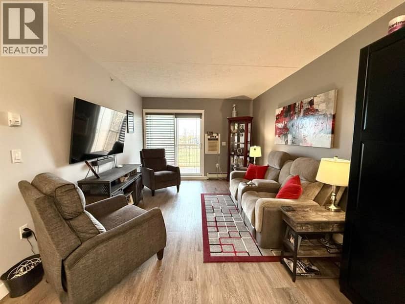 301, 400 1st Avenue SE, Diamond Valley, photo 7