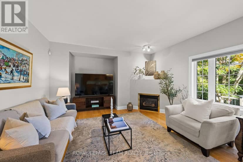 136 Shaughnessy Crescent — photo 17 of 40