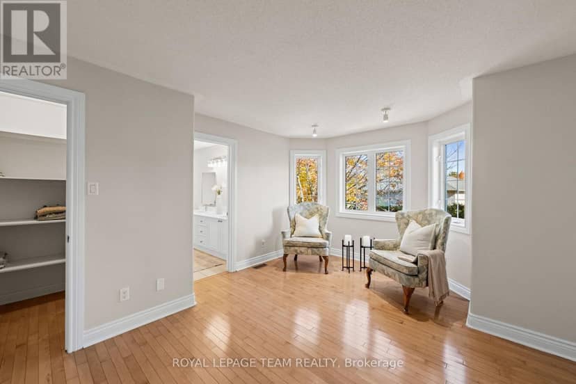 136 Shaughnessy Crescent — photo 26 of 40