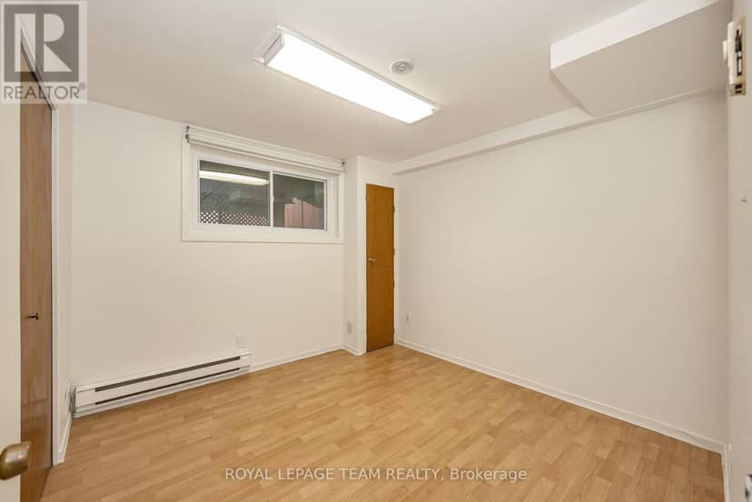 2092 St Laurent Boulevard — photo 31 of 40
